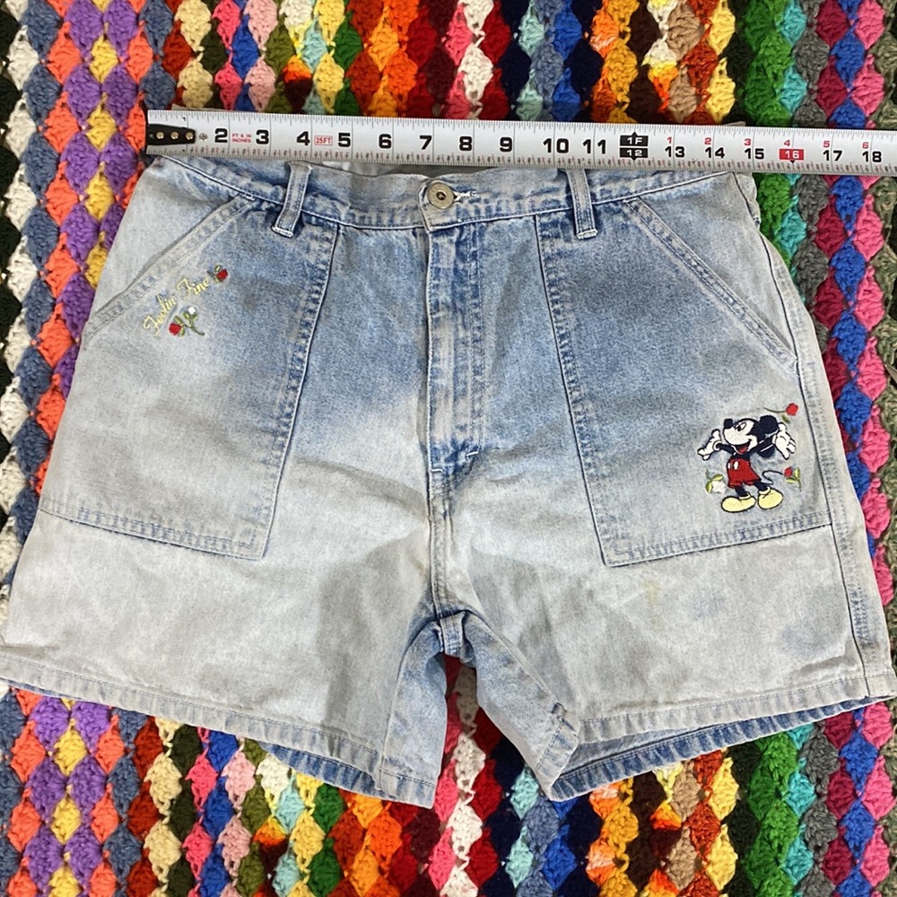 Vintage 90s Mickey Mouse Disney Light Wash Denim High Rise Mom Shorts Be… - Picture 10 of 16
